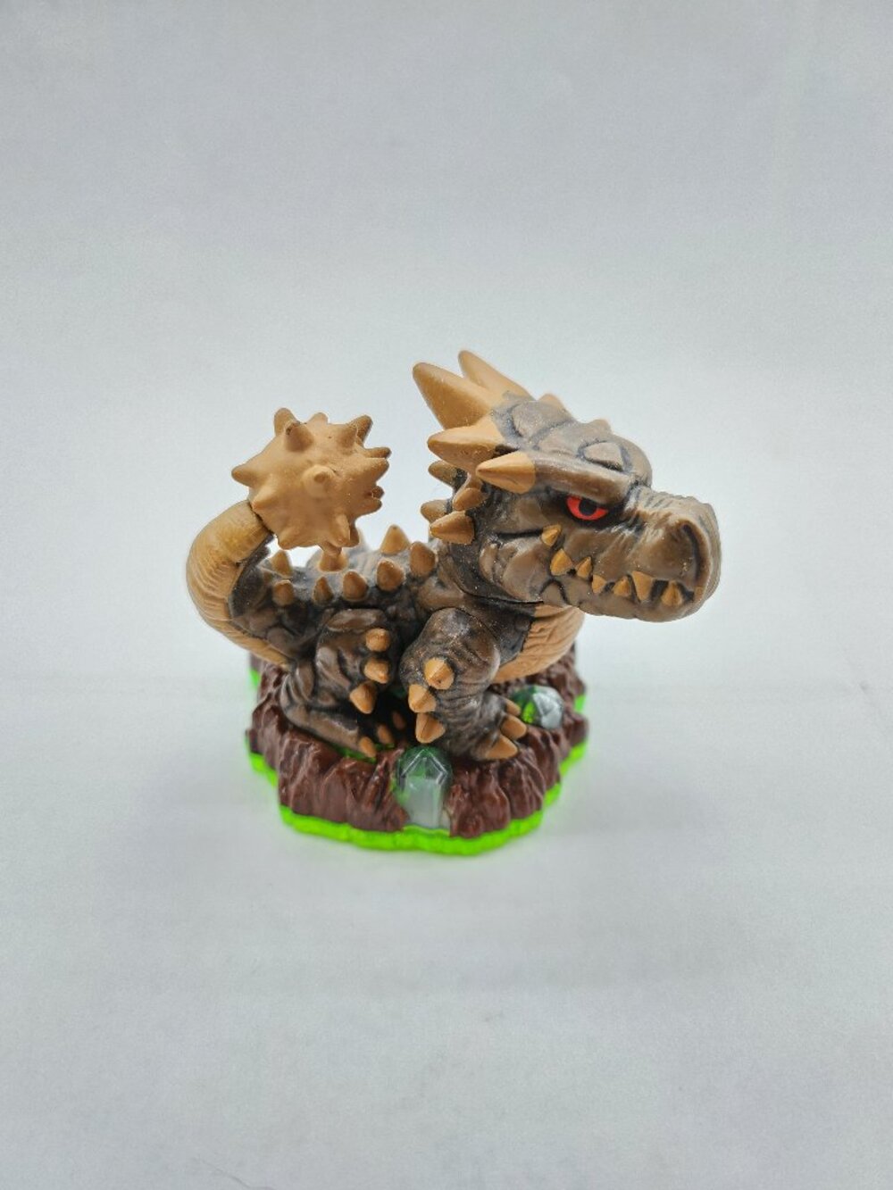 Bash Skylander - Picture 2 of 14